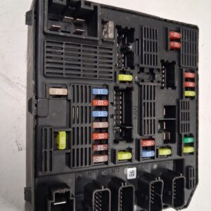 284B62342R scatola porta fusibili per RENAULT GRAND SCENIC III 1.9 DCI 1106829