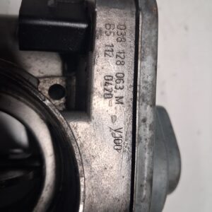 038128063M SCATOLA DELLA FARFALLA / 73589 PER AUDI A3 8P1 2.0 TDI 16V