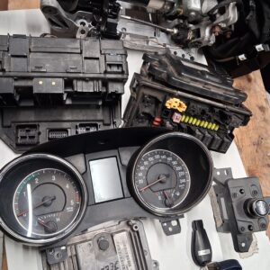 Kit accensione centralina ECU 0281018384 quadro strumenti portafusibili blocchetto accensione con chiavi JEEP GRAND CHEROKEE IV 3.0CRD VM23D