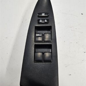 PULSANTIERA ALZACRISTALLI ANTERIORE SINISTRA TOYOTA RAV 4 (2006 - 2013) CODICE: 7423242070.