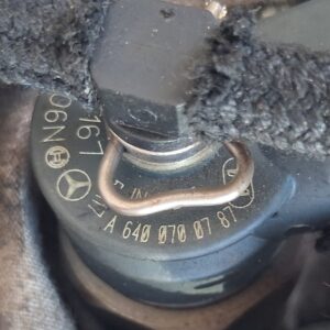 Iniettori Mercedes A180CDI B200 CDI 103kW SMART 0445110167 A6400700787